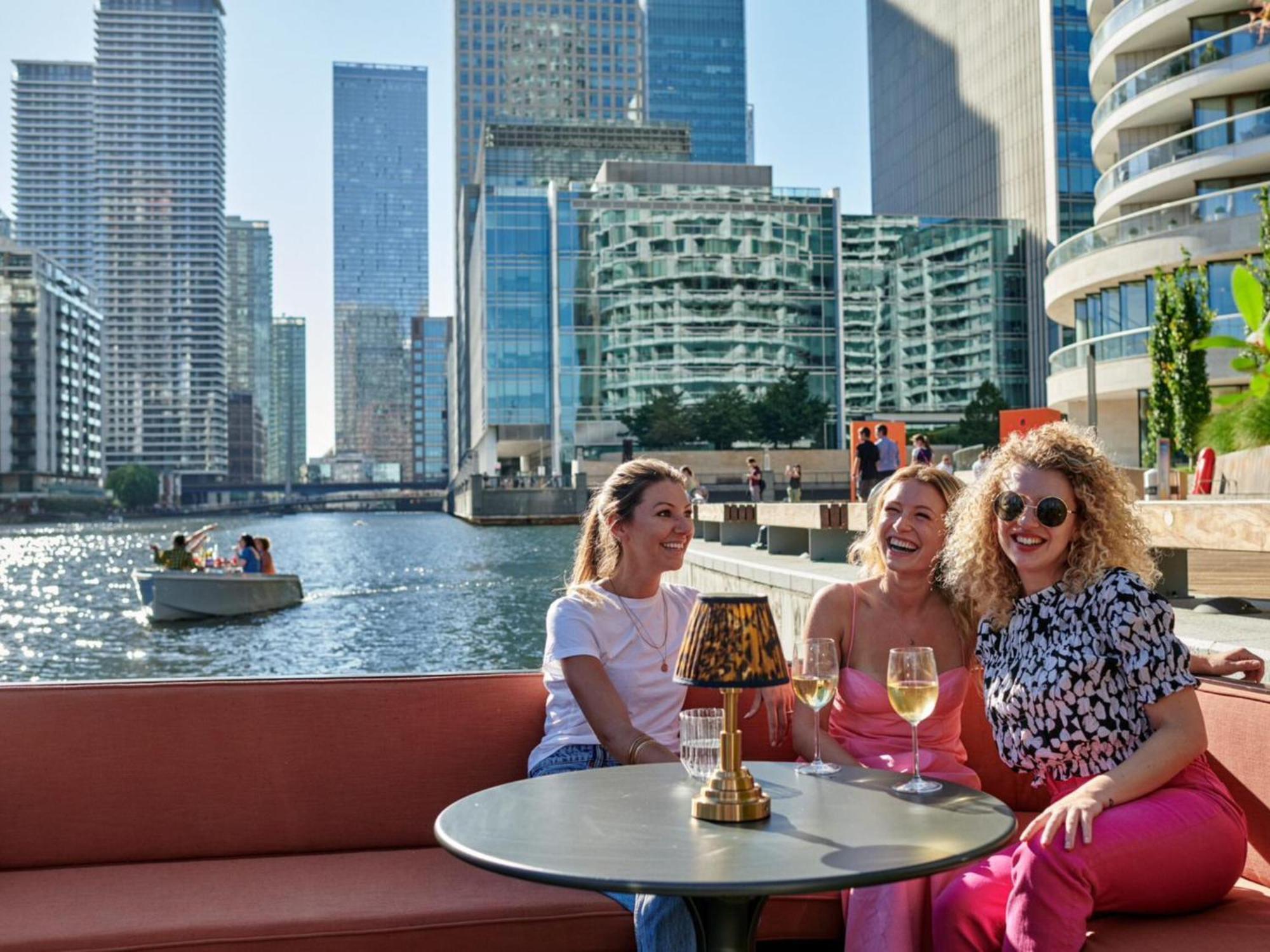 Stylish Canary Wharf Apt, Corporates And Tourists Londen Buitenkant foto
